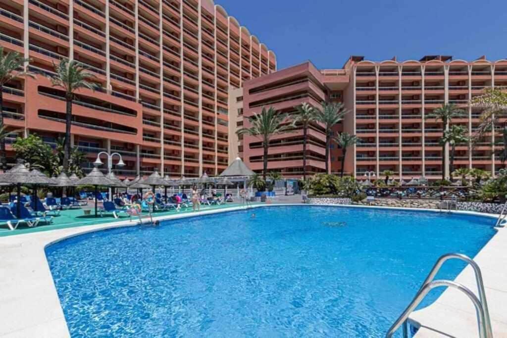 797 Holiday Rentals- Apartamento En Hotel Sunset Beach Frente Al Mar Benalmadena Exterior photo