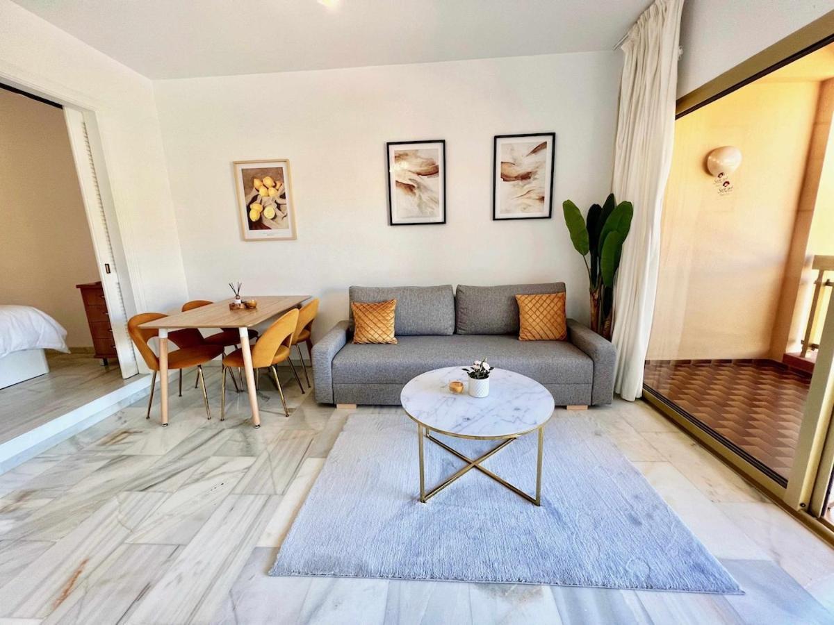 797 Holiday Rentals- Apartamento En Hotel Sunset Beach Frente Al Mar Benalmadena Exterior photo
