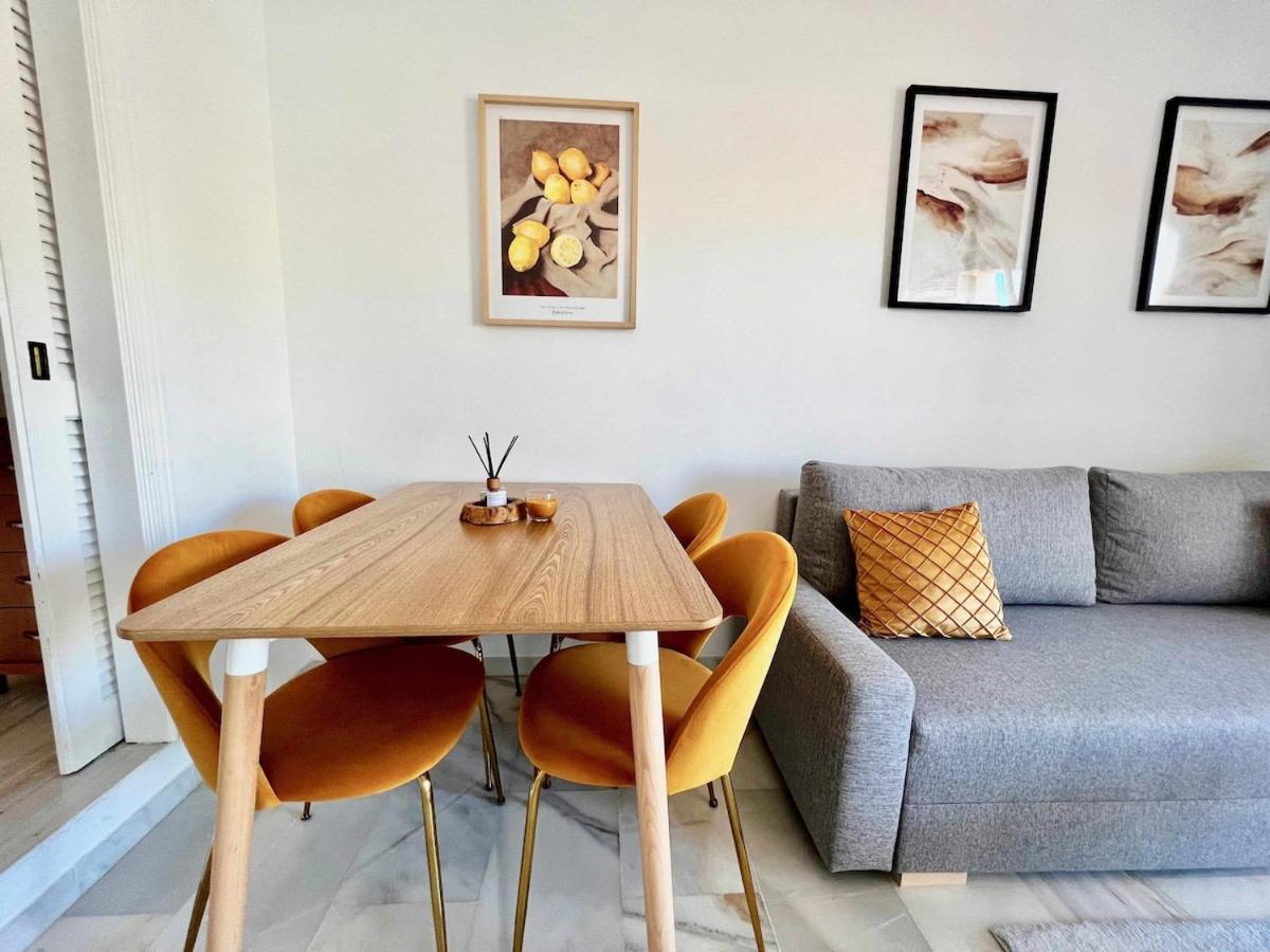 797 Holiday Rentals- Apartamento En Hotel Sunset Beach Frente Al Mar Benalmadena Exterior photo