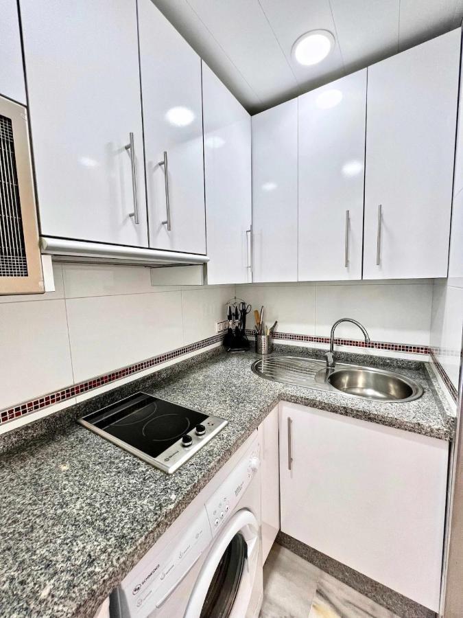 797 Holiday Rentals- Apartamento En Hotel Sunset Beach Frente Al Mar Benalmadena Exterior photo