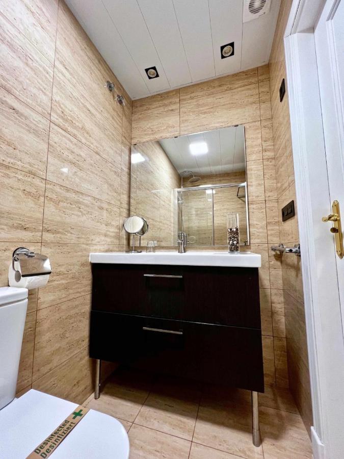 797 Holiday Rentals- Apartamento En Hotel Sunset Beach Frente Al Mar Benalmadena Exterior photo