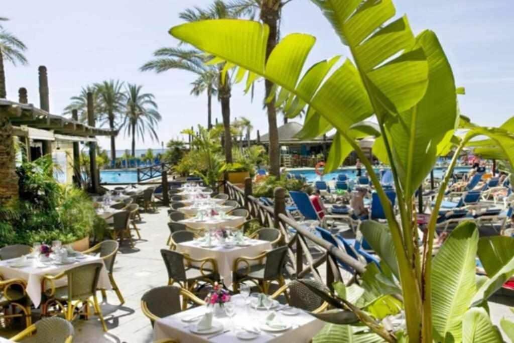 797 Holiday Rentals- Apartamento En Hotel Sunset Beach Frente Al Mar Benalmadena Exterior photo