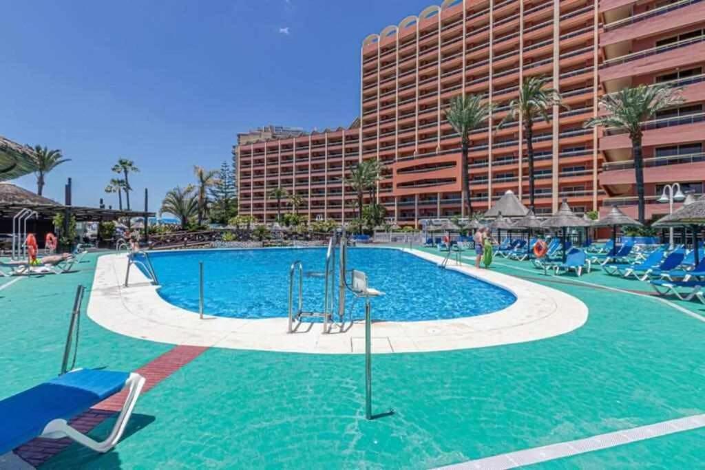 797 Holiday Rentals- Apartamento En Hotel Sunset Beach Frente Al Mar Benalmadena Exterior photo