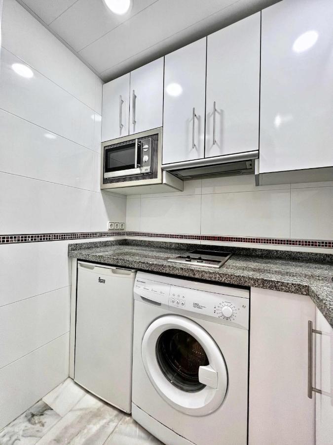 797 Holiday Rentals- Apartamento En Hotel Sunset Beach Frente Al Mar Benalmadena Exterior photo