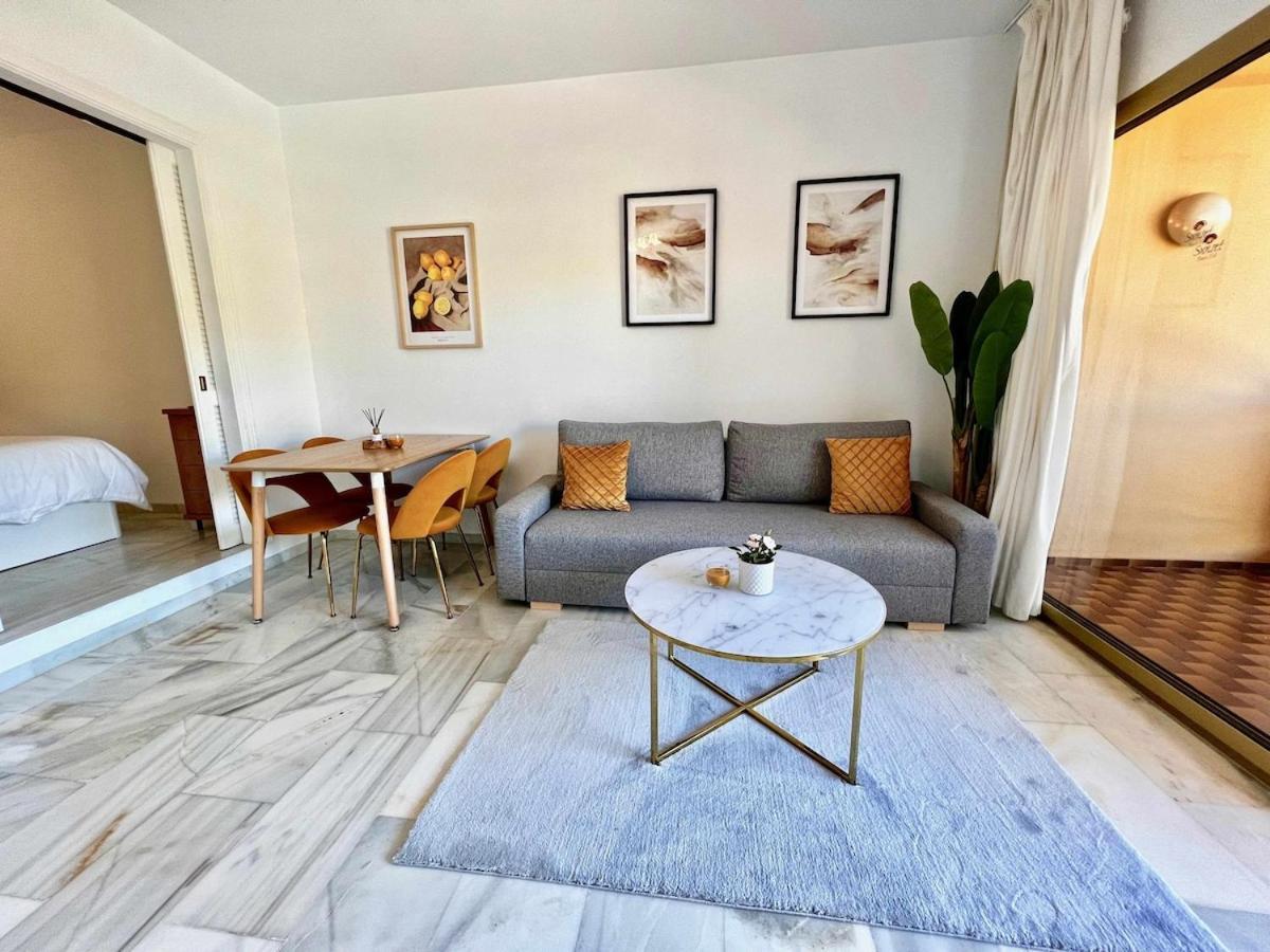 797 Holiday Rentals- Apartamento En Hotel Sunset Beach Frente Al Mar Benalmadena Exterior photo